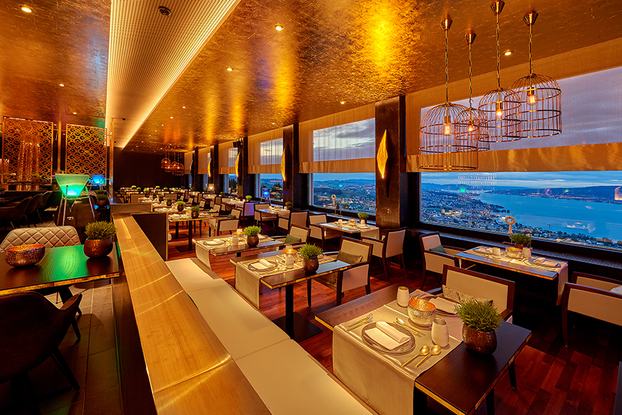 Restaurants & Bar